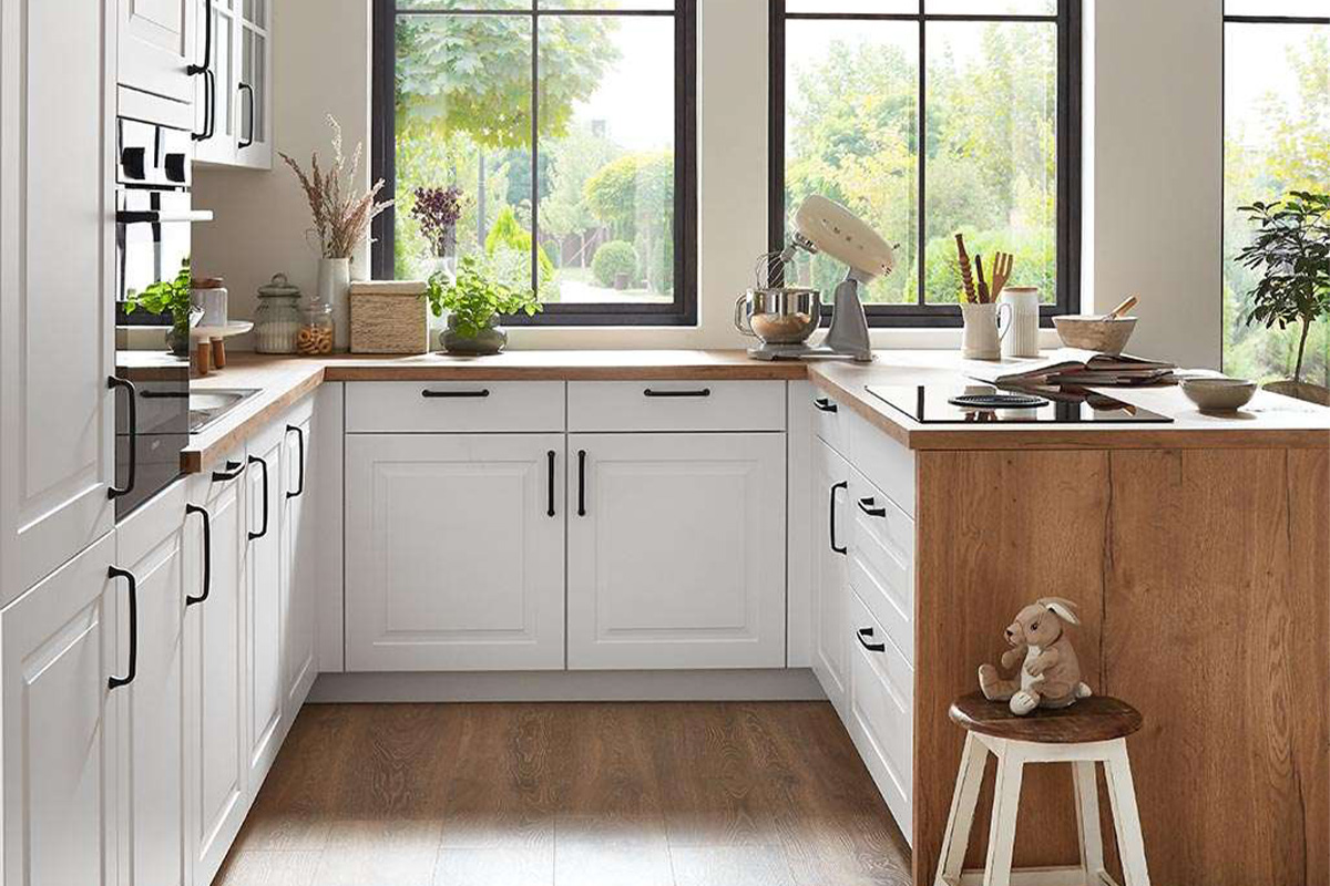 Küche – Charmantes Landhaus – Slidebild 2 klein