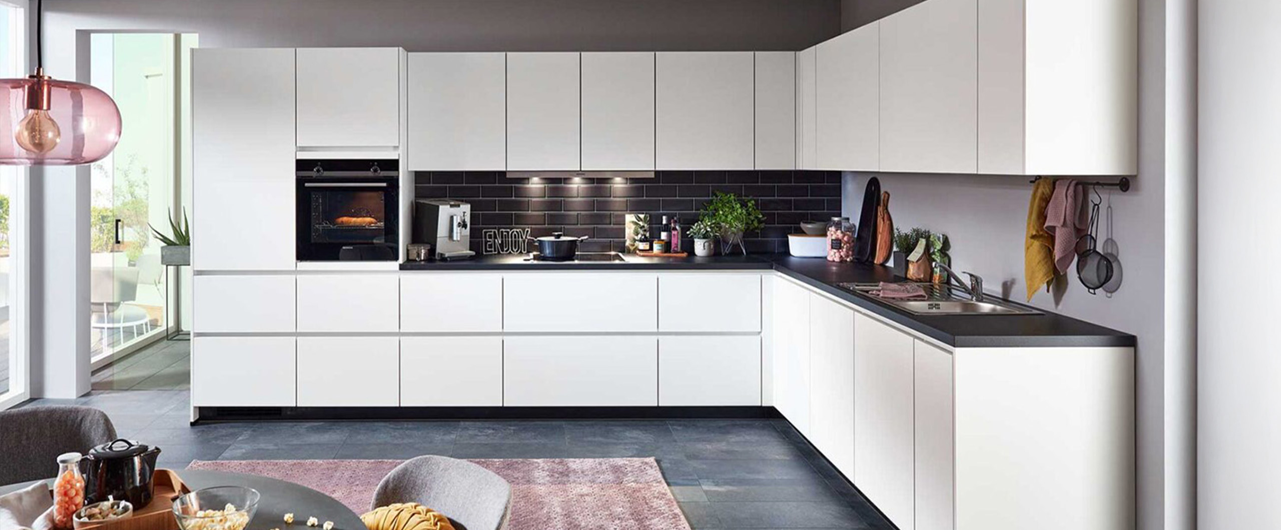 Küche – Grifflose Ästhetik – Slidebild 1 groß