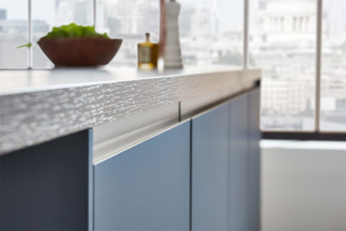 Küche – Grifflose Ästhetik – Slidebild 3 klein