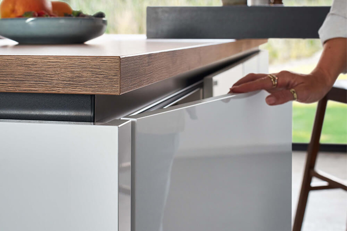 Küche – Grifflose Harmonie – Slidebild 2 klein