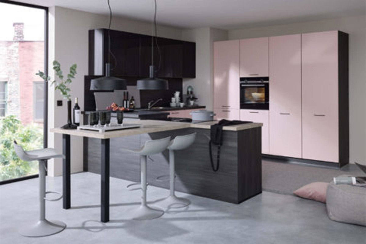 Küche – Kontrastreicher Klassiker – Slidebild 3 klein